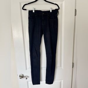 Black Skinny Legging